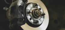 How does a trailer brake system work?