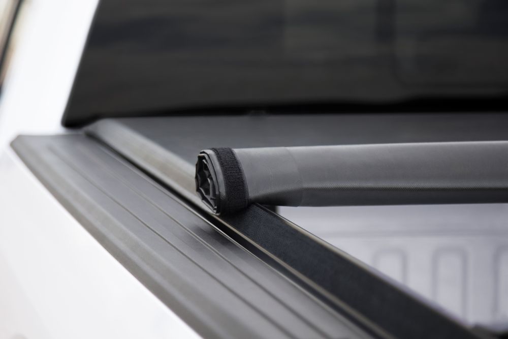 Select Nissan Frontier, Suzuki Equator with 5 Ft Bed (w/ or w/o utili-track) LiteRider Roll-Up Tonneau Cover